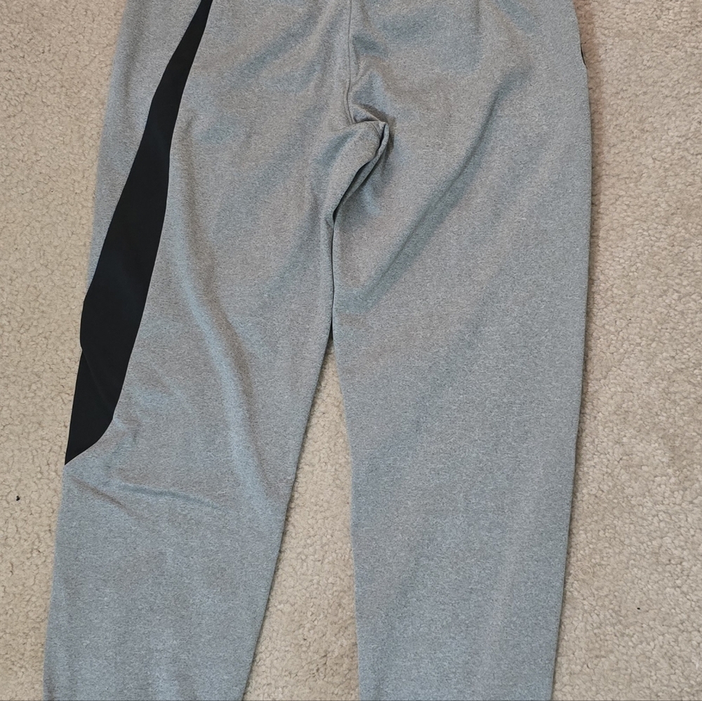 Nike Dri-fit Grey Hoodie & Joggers Set with Black Swoosh - Picture 5 of 6